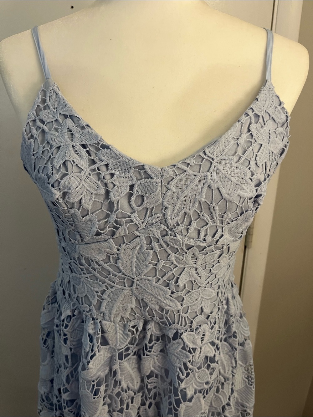 Gorgeous Periwinkle Lace Spring/Summer Spaghetti Strap Dress By Ice Sz 8 - Picture 3 of 6
